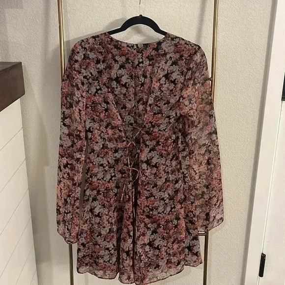 BCBG Generation Floral Romper - Picture 8 of 8
